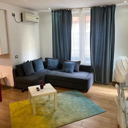 Royal Suite Unirii-2 Bdr Apartment Bucarest Esterno foto