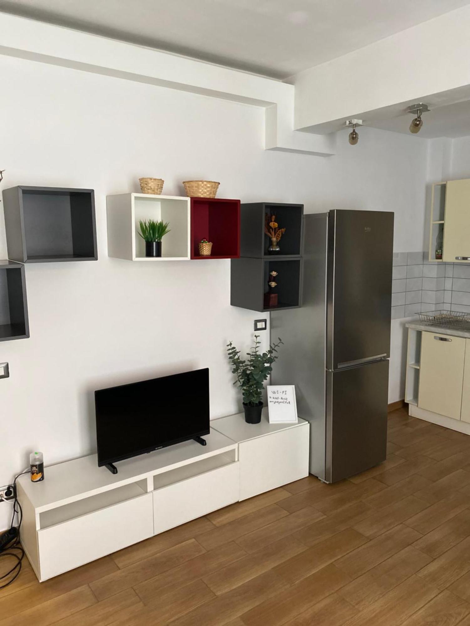 Royal Suite Unirii-2 Bdr Apartment Bucarest Esterno foto