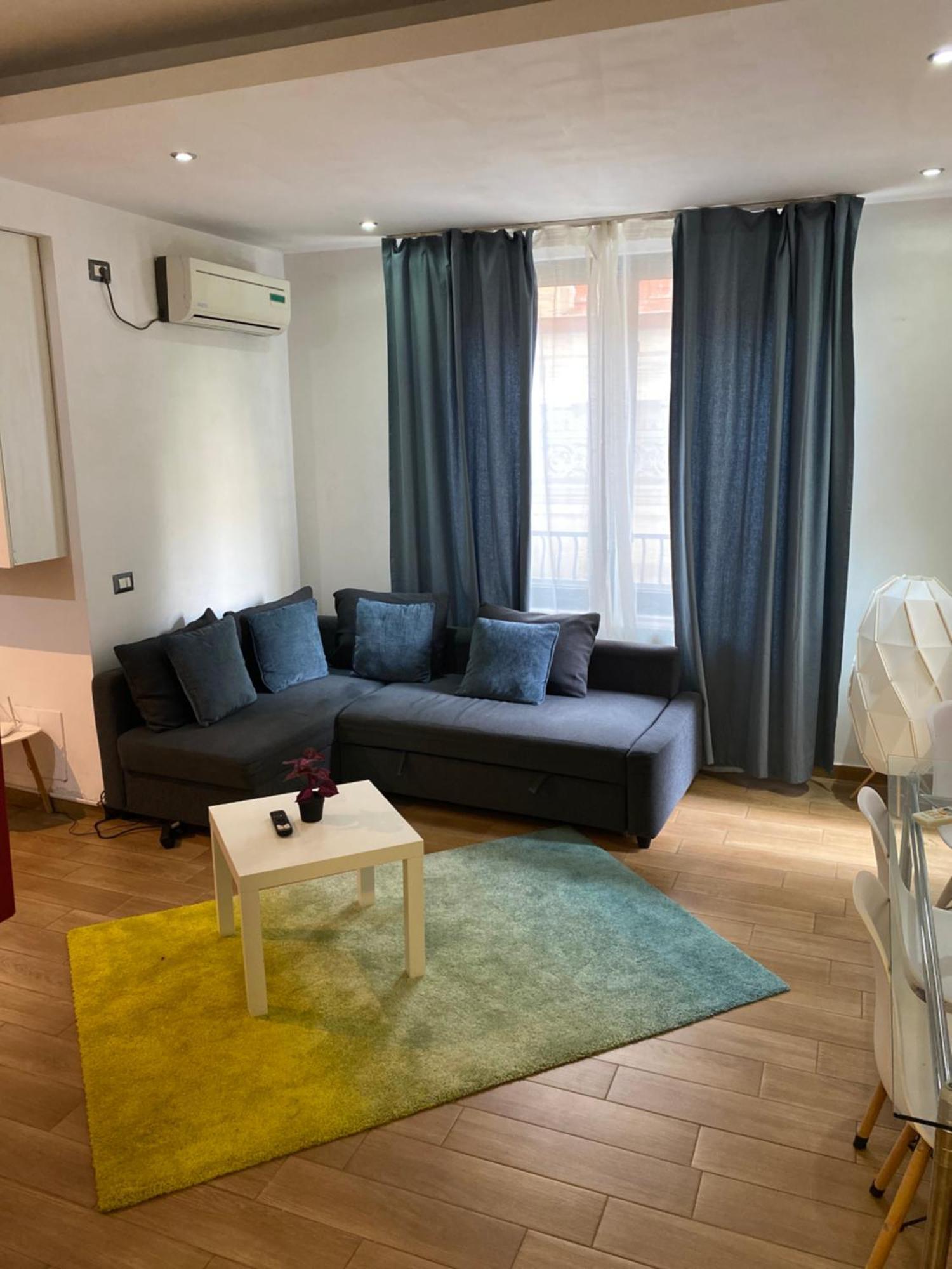 Royal Suite Unirii-2 Bdr Apartment Bucarest Esterno foto
